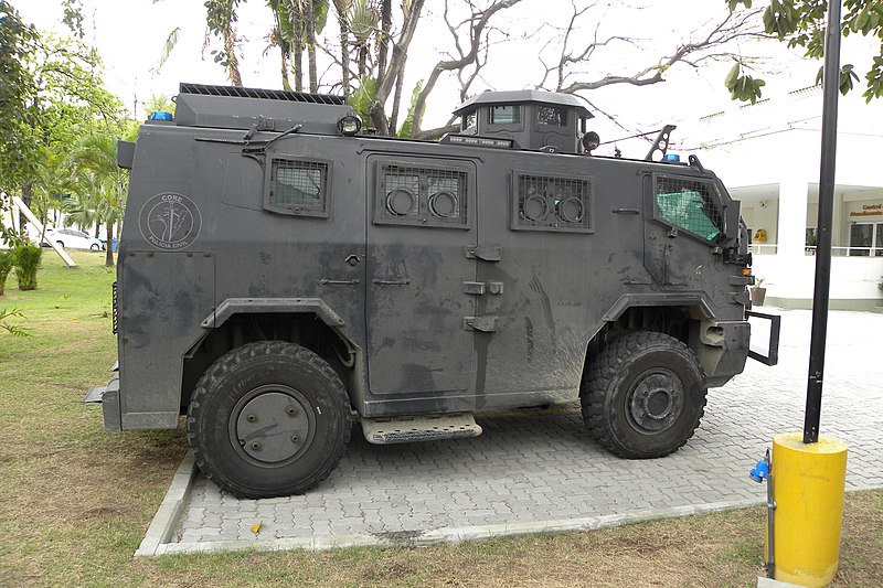 File:Blindado da CORE - Polícia Civil, RJ.JPG