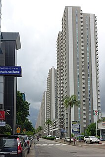 <span class="mw-page-title-main">Muang Thong Thani</span> Real estate development in Pak Kret, Thailand