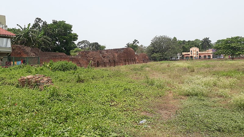 File:Bori Masjid, a ruined heritage Mosque of Pandua 01.jpg