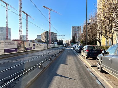 Comment aller à Boulevard Maurice Thorez en transport en commun - A propos de cet endroit