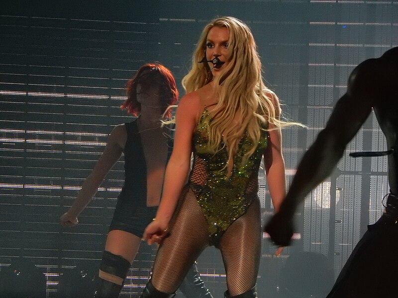 File:Britney Spears, Roundhouse, London (Apple Music Festival 2016) (30043314892).jpg