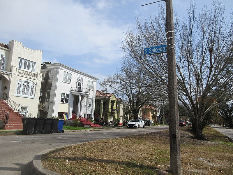 File:Broadmoor, New Orleans, Feb 2021 06.jpg