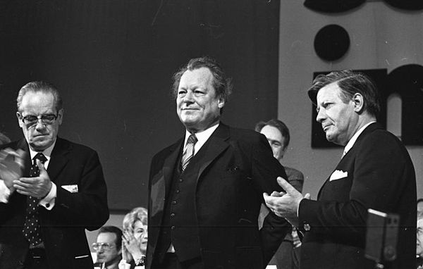 Wehner (left), Brandt and Schmidt (right) at a SPD convention in Hanover, 1973