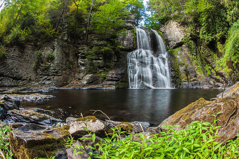 File:Bushkill Falls, Pennsylvania (14953778802).jpg