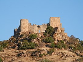 Castillo de Burguillos del Cerro.JPG