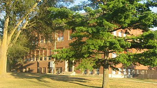 <span class="mw-page-title-main">Center Township Grade and High School</span> United States historic place