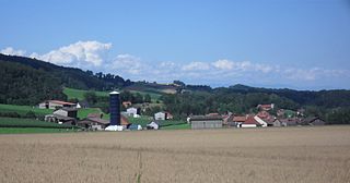 <span class="mw-page-title-main">Cheiry</span> Former municipality in Fribourg, Switzerland