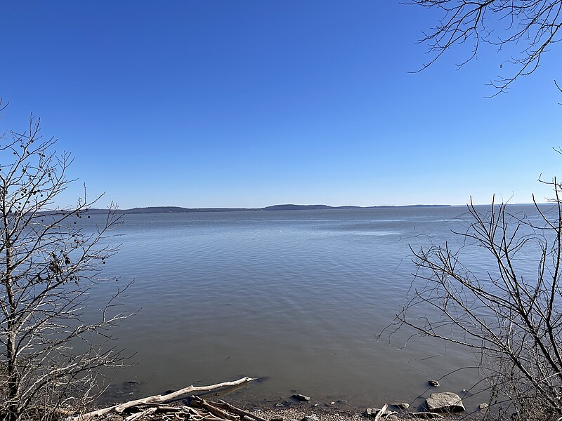 File:Chesapeake Bay from Perryville Community Park.jpeg