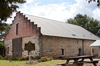 <span class="mw-page-title-main">Crescent Farm</span> Historic farm near Canton, Georgia