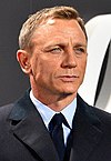 Daniel Craig Daniel Craig - Film Premiere "Spectre" 007 - on the Red Carpet in Berlin (22387409720) (cropped).jpg