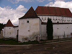 La iglesia fortificada de Dârjiu / Székelyderzs se halla la lista de Patrimonio de la Humanidad de la UNESCO