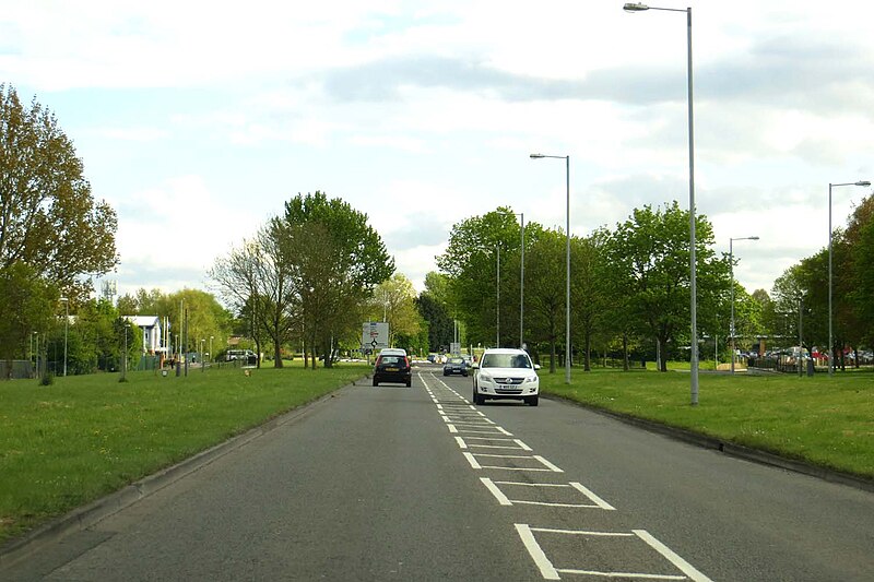 File:Dorcan Way in Swindon - geograph.org.uk - 4455633.jpg