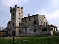 Manor house in the village of Storlus