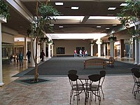 100 Oaks Mall - Wikipedia