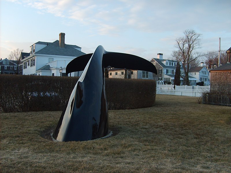 File:EdgartownWhaleTaleSculpture.JPG