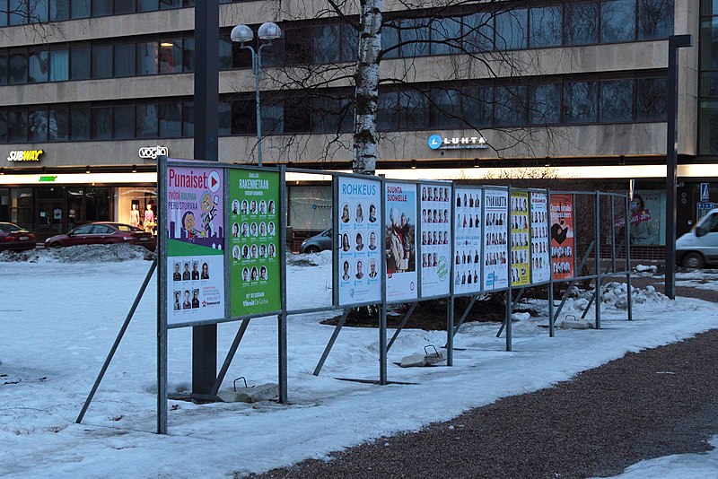 File:Election posters Oulu 20150404.jpg