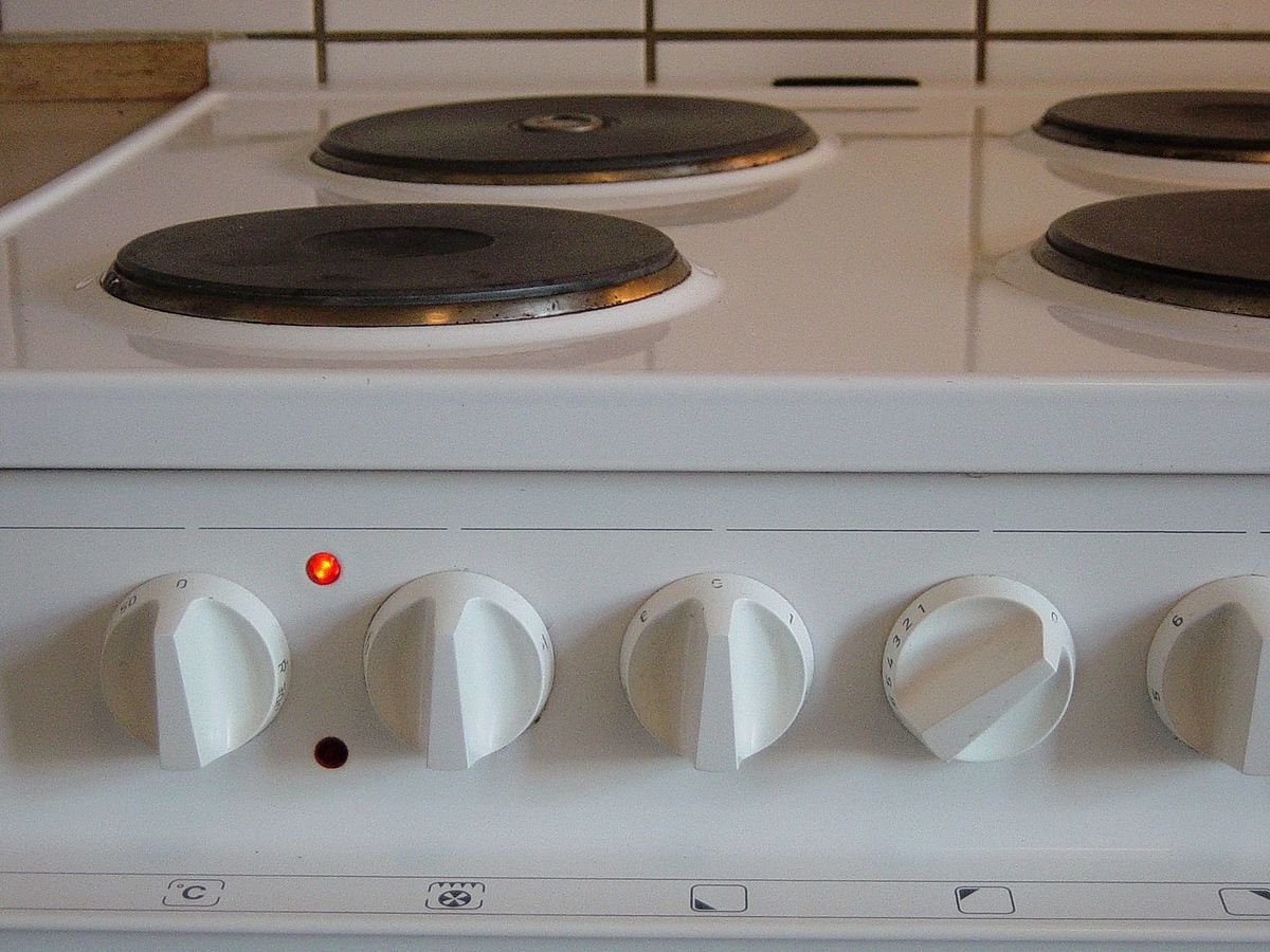 Kitchen stove - Wikipedia