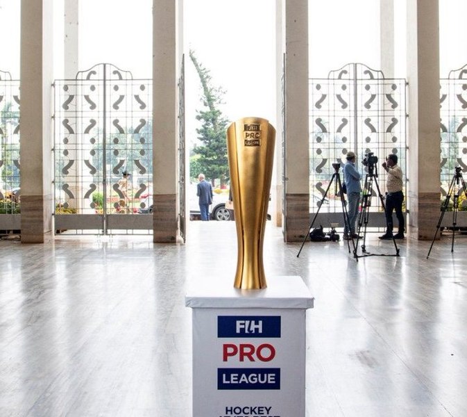 File:FIHProLeague trophy.jpg