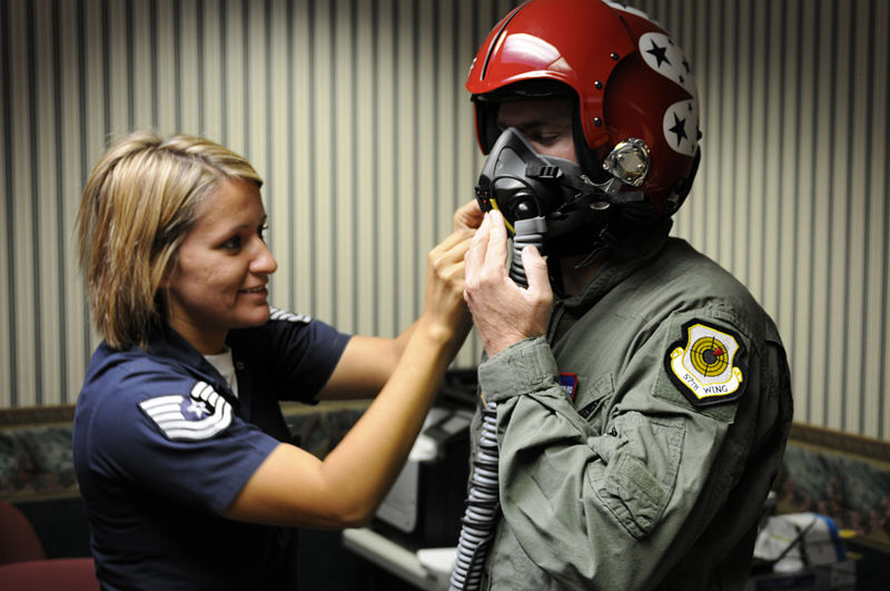 File:Fort Smith Air Show 110930-F-EF792-481.jpg