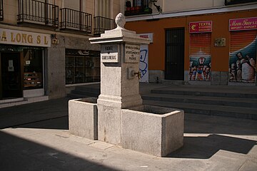 Archivo:Fuente_de_Cabestreros-Madrid.jpg