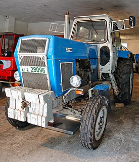 Fortschritt ZT 300 series of 20 kN agricultural tractors