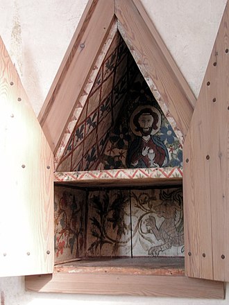 The former church tabernacle, 14th century. The wooden doors are modern. Garda Wall cupboard 01.jpg