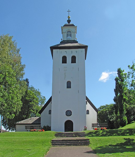 File:Grums kyrka.jpg