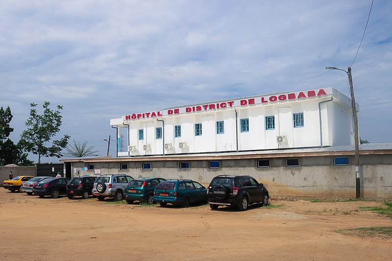 File:HOPITAL DE DISTRICT DE LOGBABA.jpg