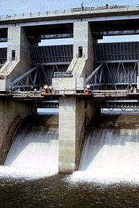 Harry S Truman Dam tainter gates.jpg