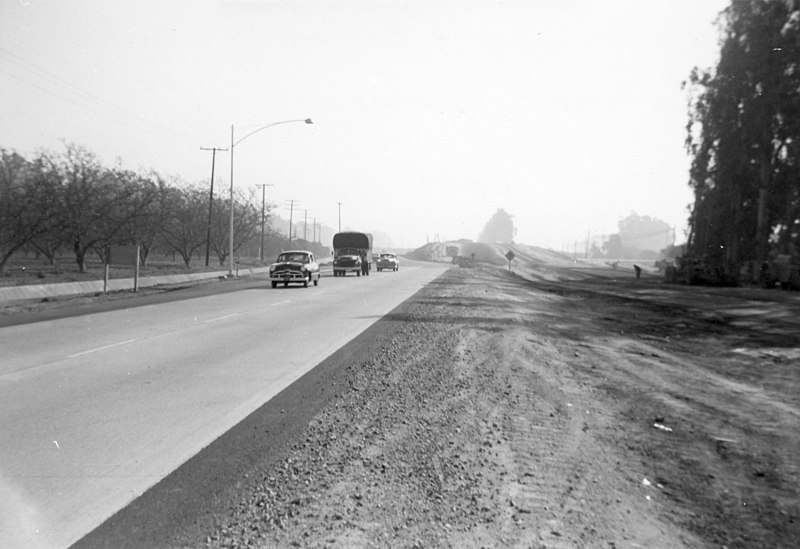 File:Highway 101 at Culver's Corner, Irvine, 1957 - Flickr - Orange County Archives.jpg