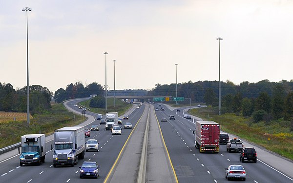 The eastern terminus of Highway 402 with Highway 401 in London