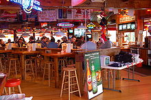 hooters restaurant