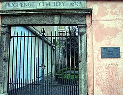 Huguenot-cemetery-1693-entrance.jpg