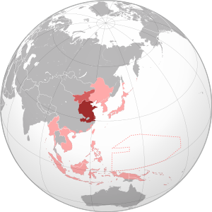 Рэжым Ван Цзінвэя абазначаны цёмна-чырвоным, Японская Імперыя – ружовым.