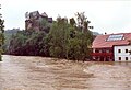 English: Kamp river flood in the town of Krumau during the 2002 European floods. Deutsch: Kamphochwasser 2002 in Krumau, Österreich.