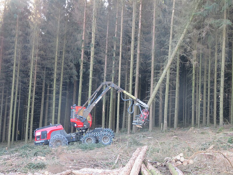 File:Komatsu Harvester.JPG