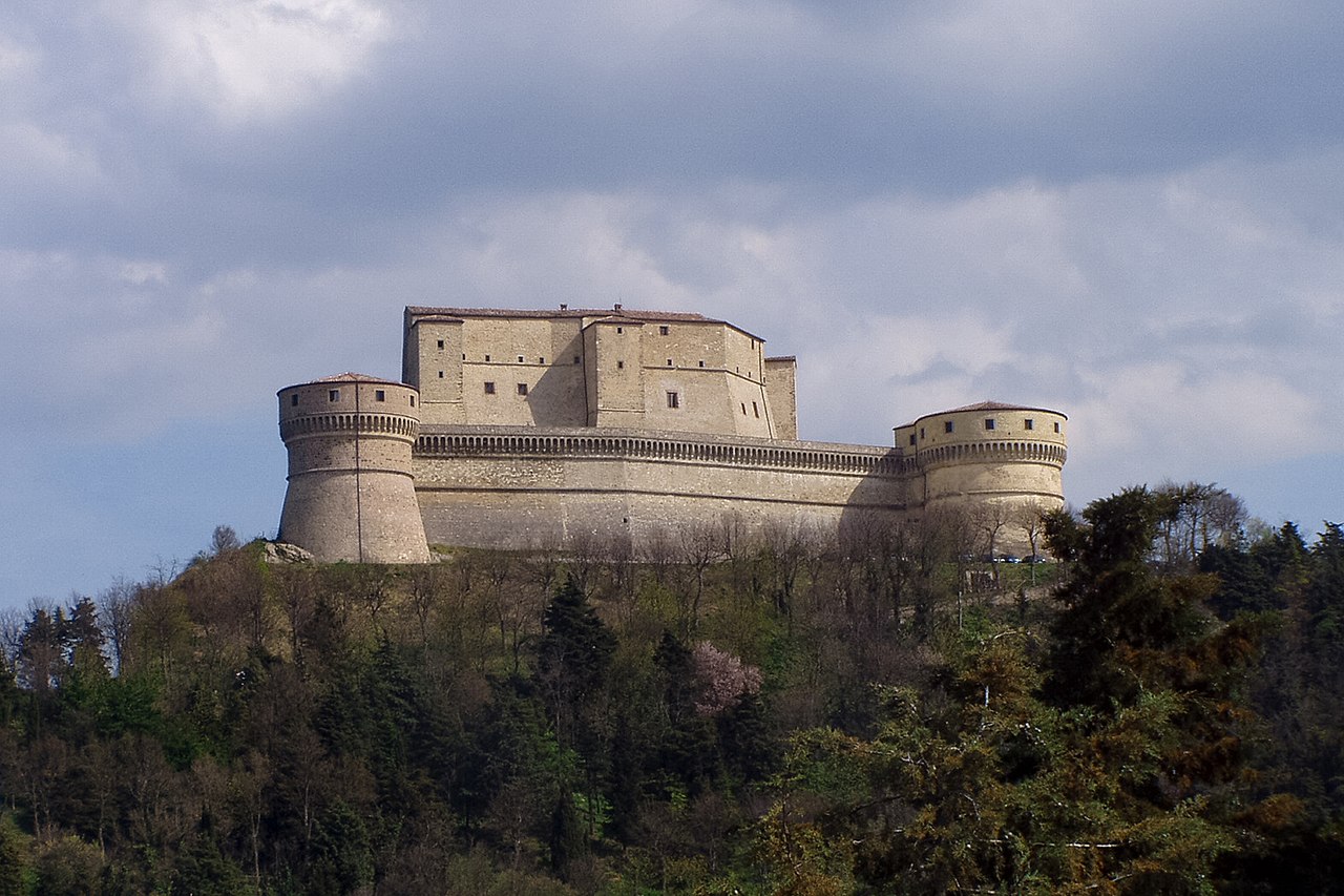 Italie -  Forteresse de San Leo 1280px-La_rocca_di_San_Leo