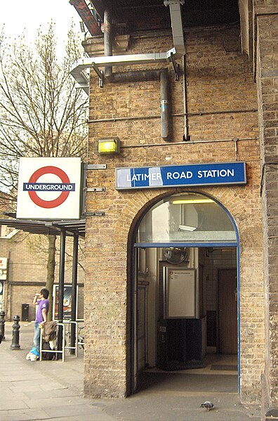 File:Latimer Road Tube.jpg