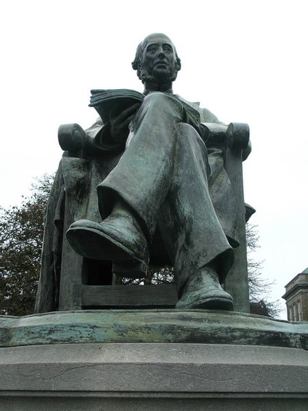 File:Lecky Statue, Trinity College - geograph.org.uk - 705512.jpg