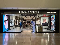 LensCrafters Optique store in Sherway Gardens, Toronto, Canada LensCrafters in CF Sherway Gardens 2023.jpg