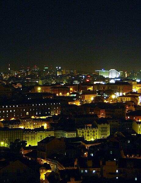 File:Lisboa vista do miradouro da Graça - Portugal (2256921339).jpg