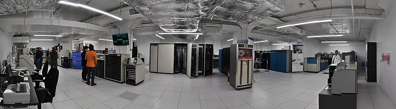 File:Living Computer Museum pano 01.jpg