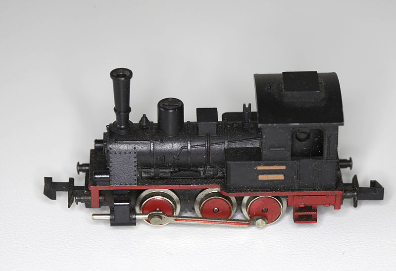 File:Lokomotive Modelleisenbahn 2013 PD 1.JPG