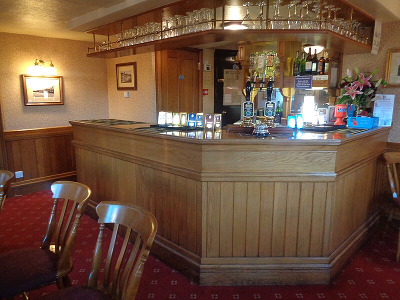 File:Lounge, Railway Inn, Spofforth, North Yorkshire (7th November 2015) 002.JPG