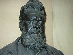 Bust of Ludwig Boltzmann in the courtyard arcade