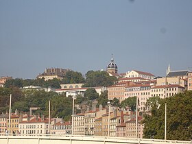 Les Chartreux vus depuis les quais de Saône.