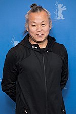 MJK 09387 Kim Ki-duk (Uman, spațiu, timp și om, Berlinale 2018) .jpg