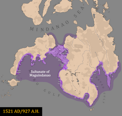 Lupain ng Sultanato ng Maguindanao (lila) at ang mga nakakababang kadatuan at sultanato sa nasasakupan nito (maliwanag na lila) noong 1521 ayon sa iba't ibang salaysay.