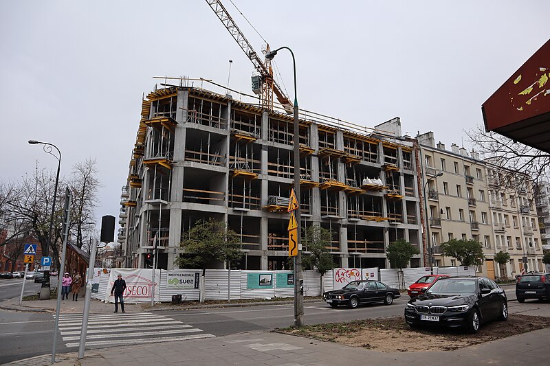 File:Markowska street 16 in Warsaw under construction (2).jpg