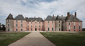 Château de Meung-sur-Loire makalesinin açıklayıcı görüntüsü